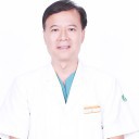 何斌